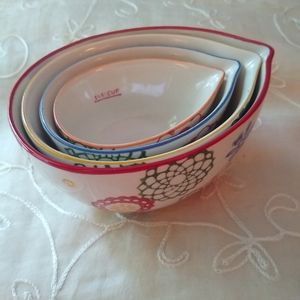 COPY - Pier I imports 4 piece measure cup set.